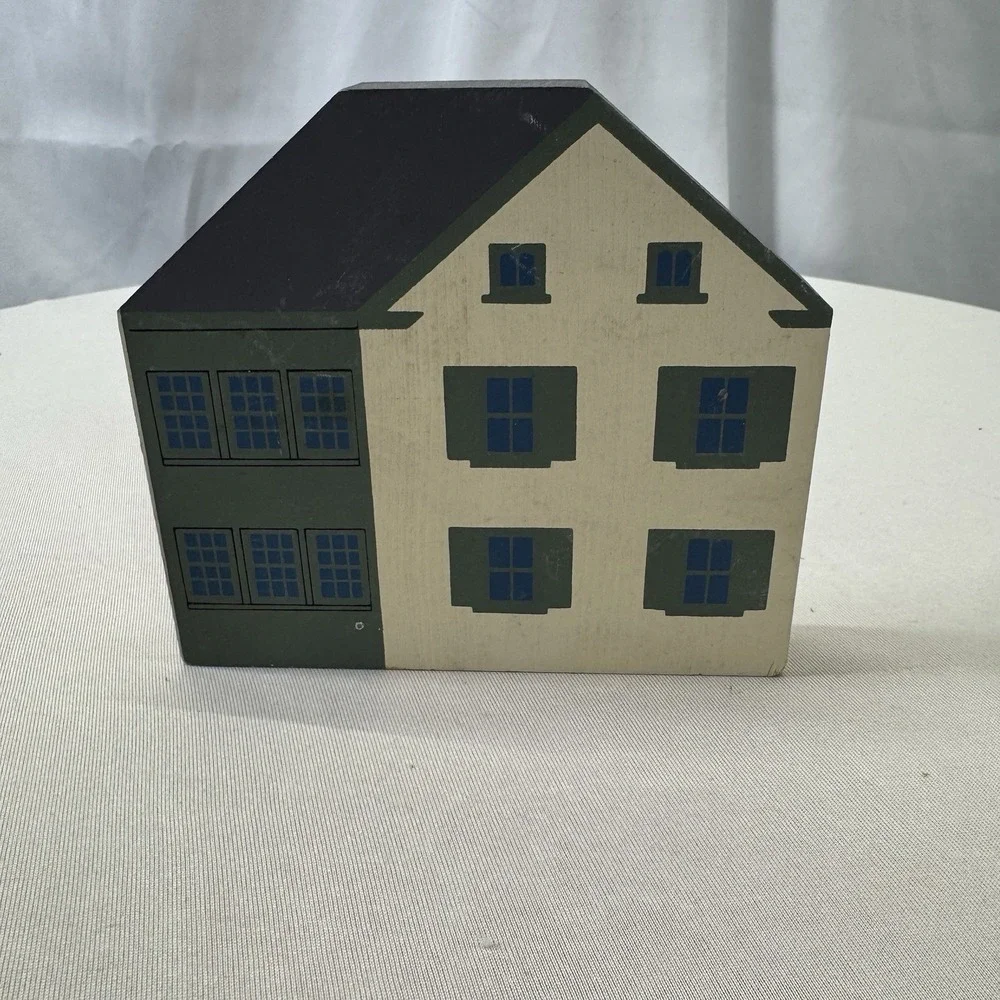 Cat's Meow Village ~ The Yule Cupboard No.  1 ~ Hagerstown Series ~ Wood‎ ~ 1988